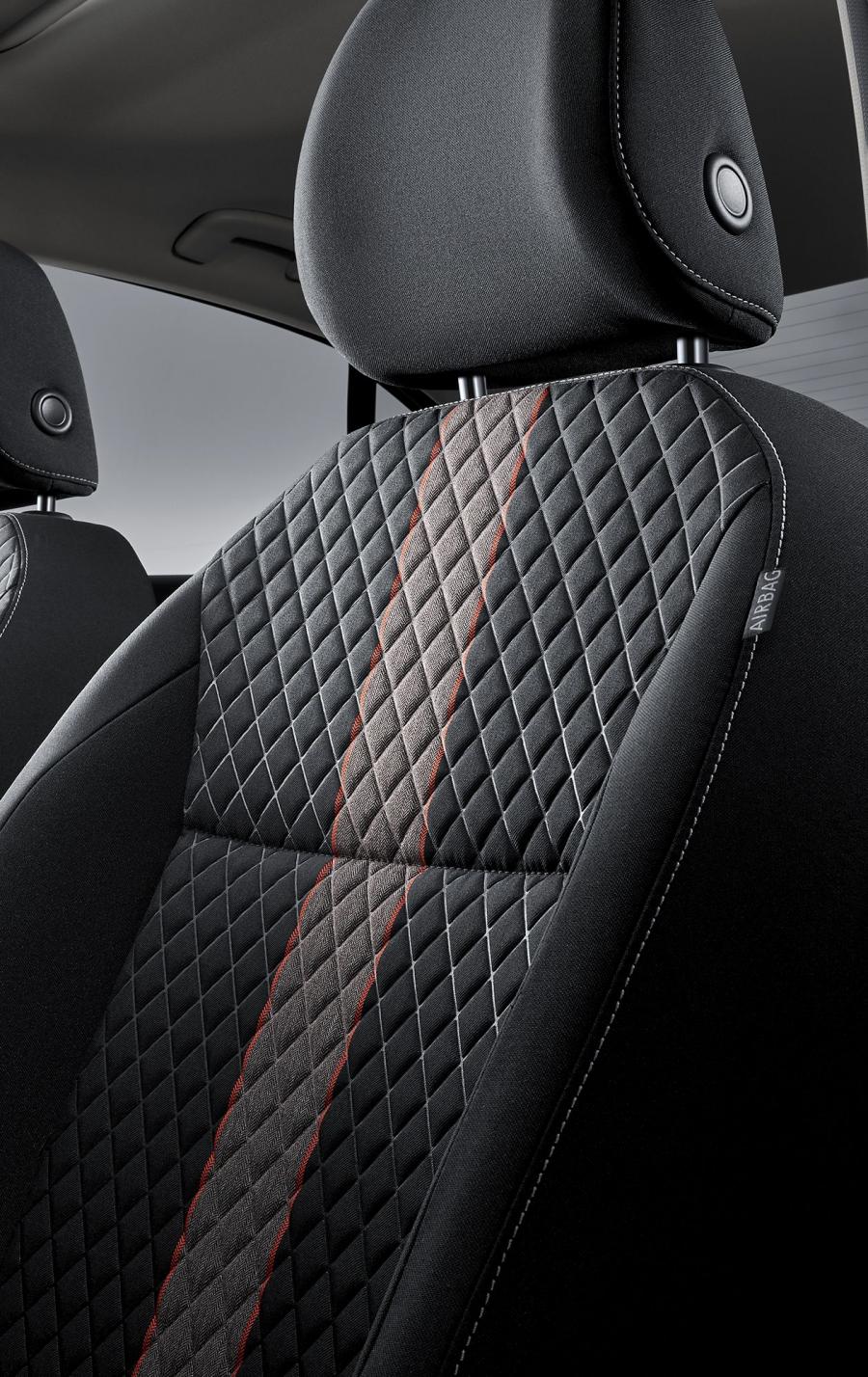 Детали интерьера Volkswagen Lamando 2018 года  (фото 15 из 24)